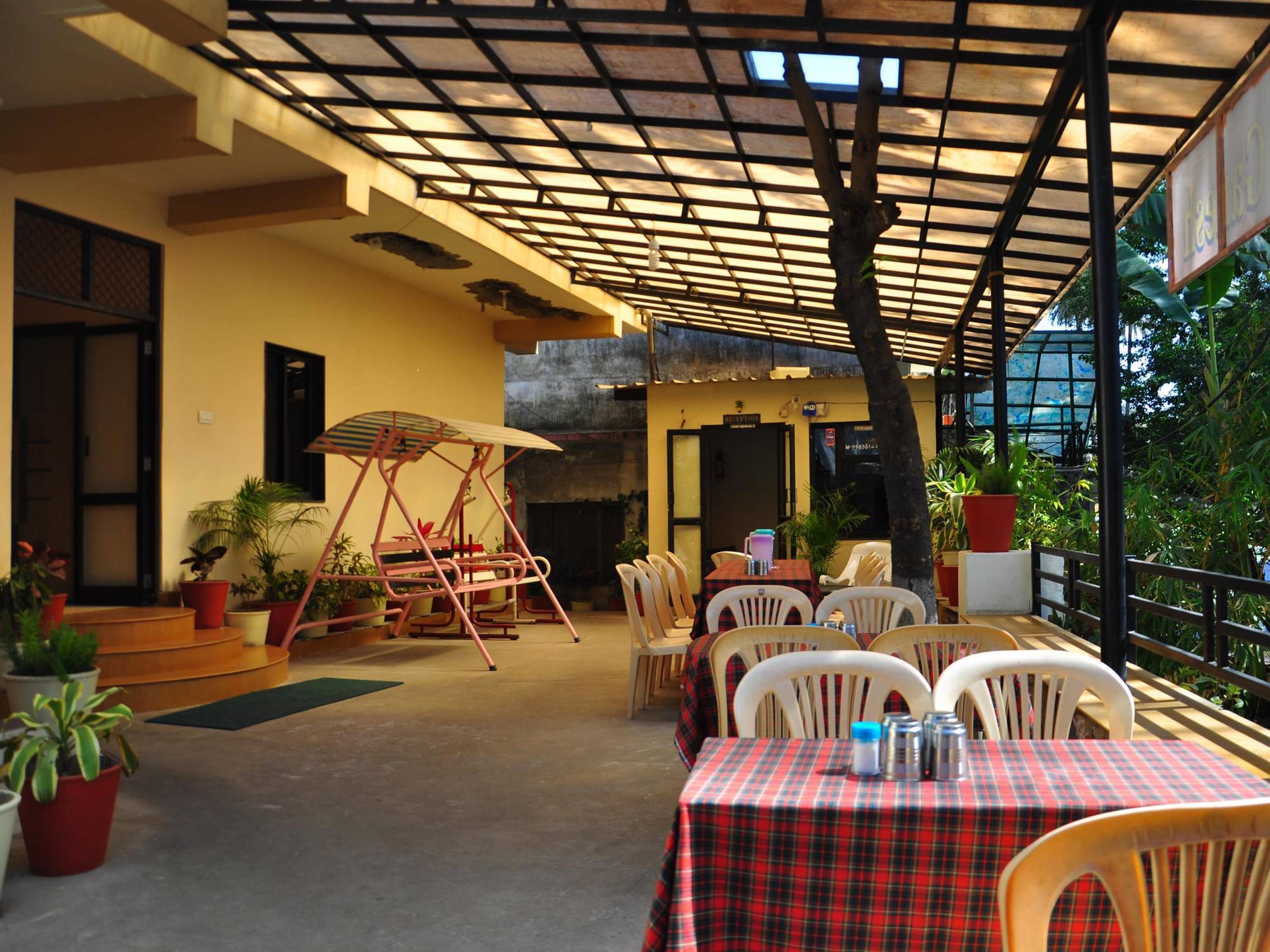 Hotel Oasis マウント・アブ エクステリア 写真