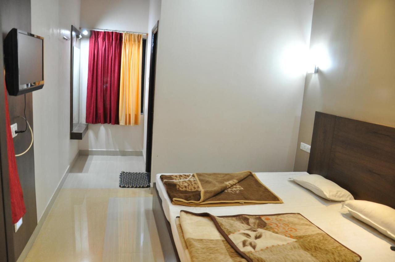 Hotel Oasis マウント・アブ エクステリア 写真
